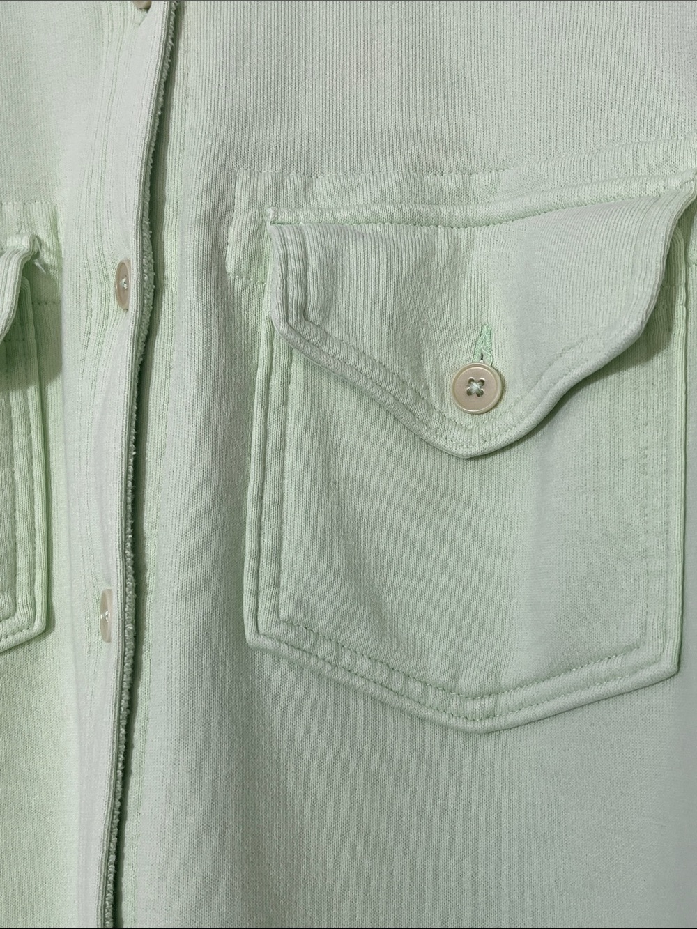 Aritzia Wilfred Free Terry
Fleece Shirt - Picture 4 of 9